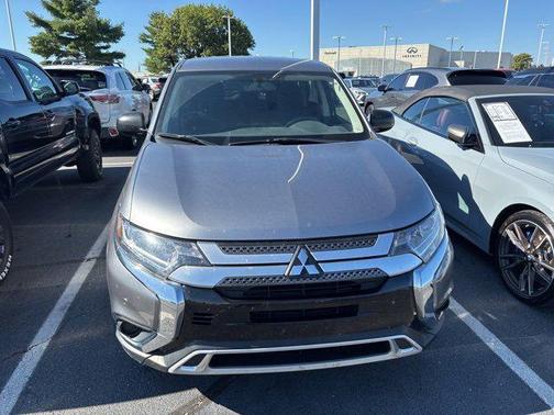 2019 Mitsubishi Outlander ES