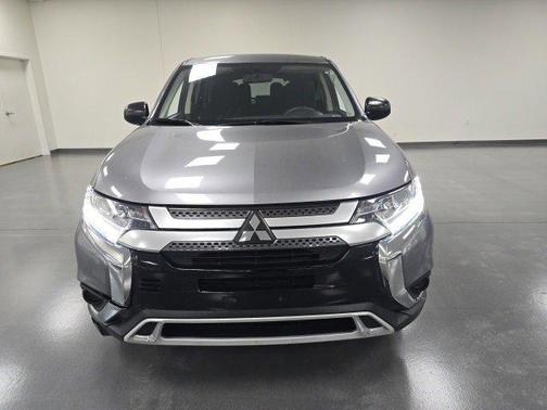 2019 Mitsubishi Outlander ES