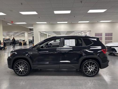 2022 Volkswagen Taos 1.5T SEL