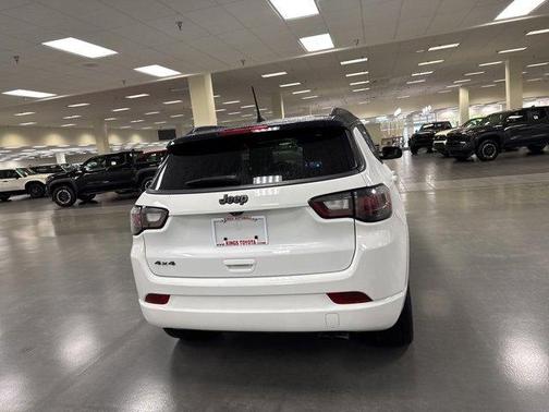 2022 Jeep Compass Altitude