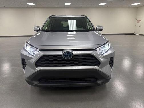 2020 Toyota RAV4 Hybrid XLE