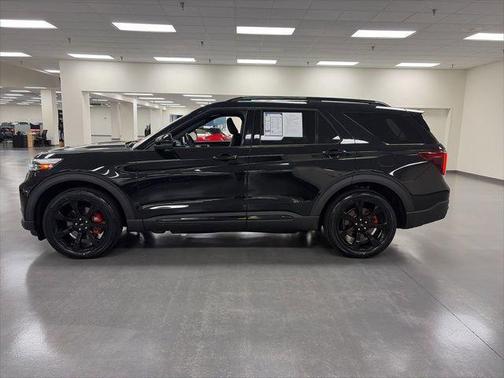Agate Black Metallic 2020 Ford Explorer ST