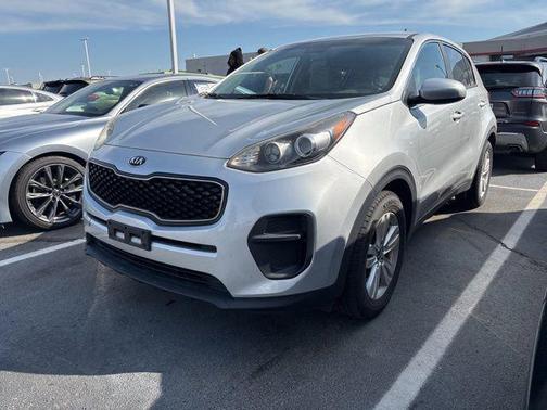 Sparkling Silver 2018 Kia Sportage LX