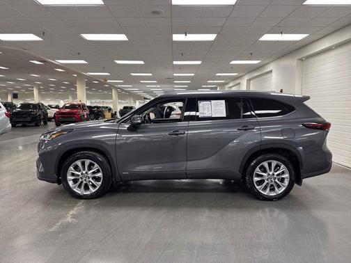 2024 Toyota Highlander Hybrid Limited