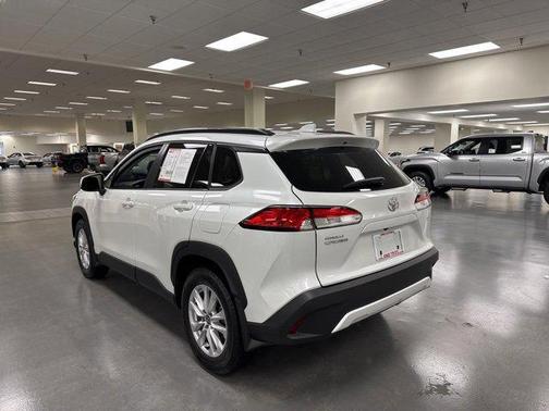 2023 Toyota Corolla Cross LE