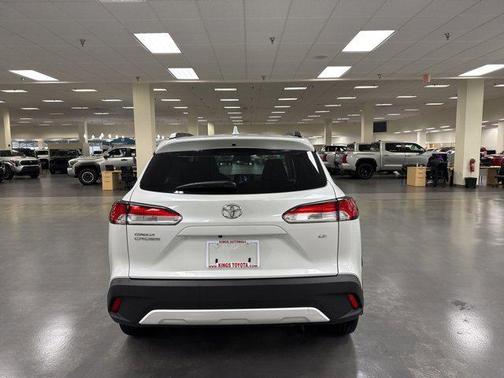 2023 Toyota Corolla Cross LE