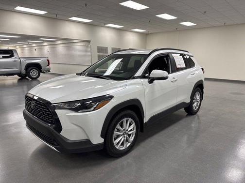 2023 Toyota Corolla Cross LE