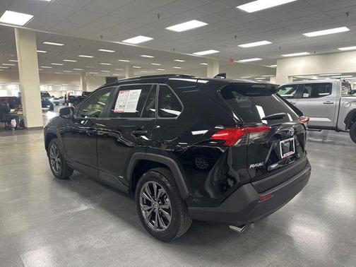 2023 Toyota RAV4 Hybrid XLE Premium