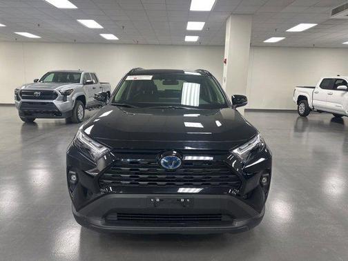 2023 Toyota RAV4 Hybrid XLE Premium