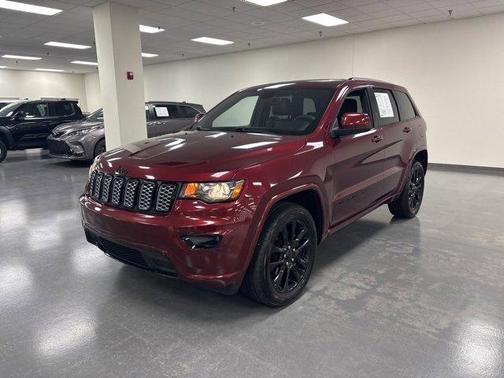 2020 Jeep Grand Cherokee Altitude