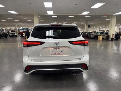 2025 Toyota Highlander XSE