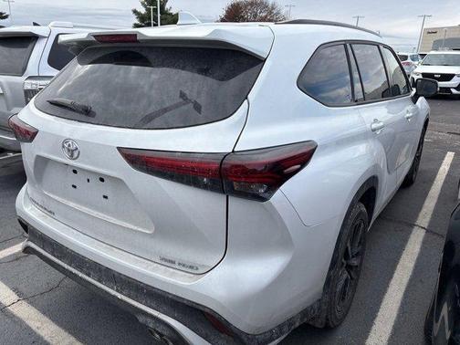 2025 Toyota Highlander XSE