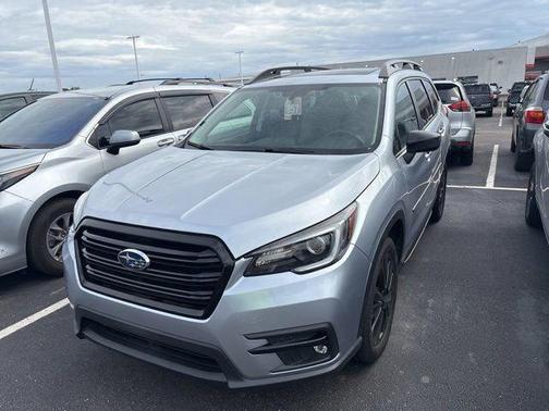Ice Silver Metallic 2022 Subaru Ascent Onyx Edition 7-Passenger