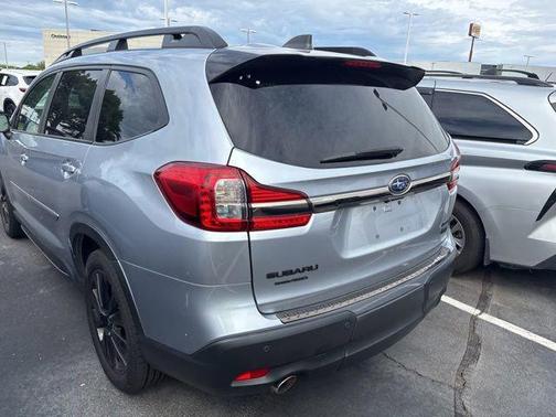 Ice Silver Metallic 2022 Subaru Ascent Onyx Edition 7-Passenger