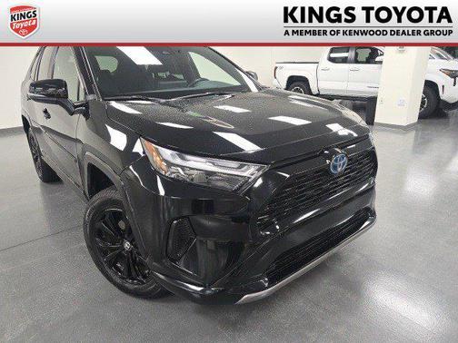 2024 Toyota RAV4 Hybrid SE