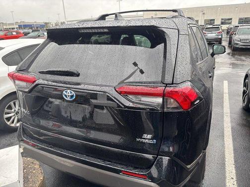 2024 Toyota RAV4 Hybrid SE
