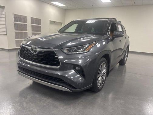 2020 Toyota Highlander Platinum