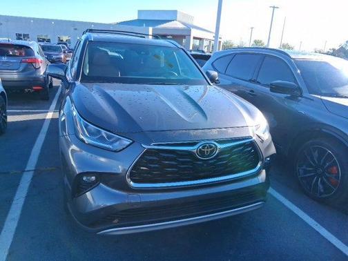 2020 Toyota Highlander Platinum