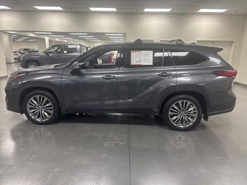 2020 Toyota Highlander Platinum