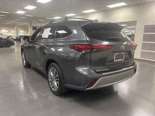 2020 Toyota Highlander Platinum