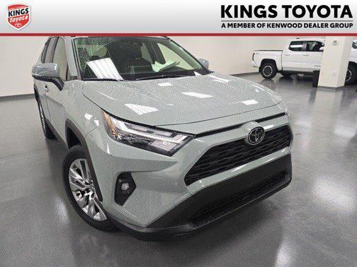 2023 Toyota RAV4 XLE Premium