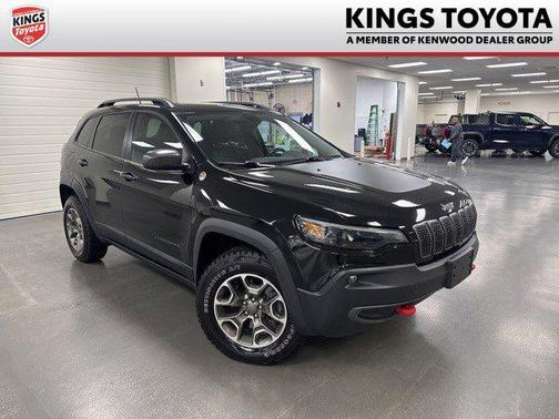 2020 Jeep Cherokee Trailhawk