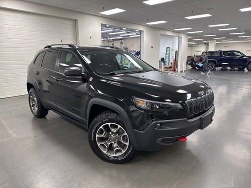 2020 Jeep Cherokee Trailhawk
