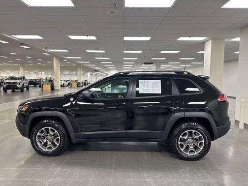 2020 Jeep Cherokee Trailhawk