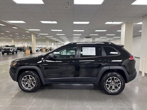 2020 Jeep Cherokee Trailhawk