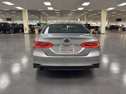 2023 Toyota Camry Hybrid XLE