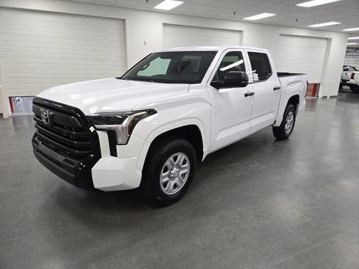 Ice 2026 Toyota Tundra SR