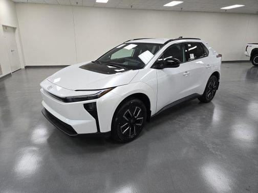 2026 Toyota bZ XLE Plus
