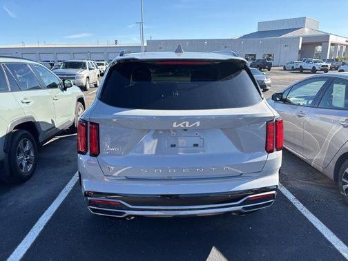 2022 Kia Sorento SX