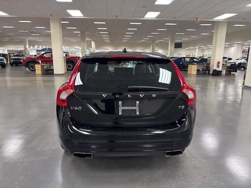 2016 Volvo V60 T5 Drive-E Premier