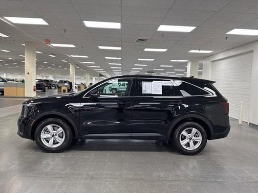 2024 Kia Sorento LX