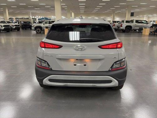 2022 Hyundai KONA SE