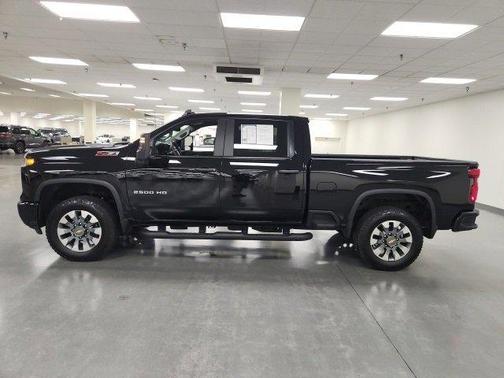 2025 Chevrolet Silverado 2500 Custom