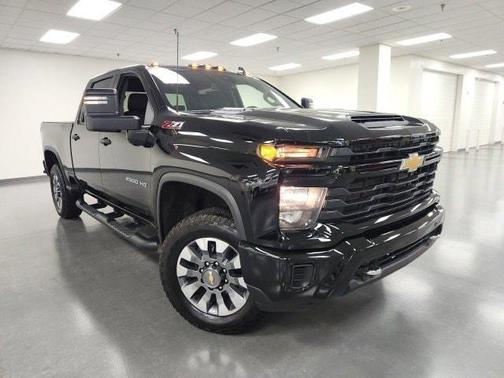 2025 Chevrolet Silverado 2500 Custom
