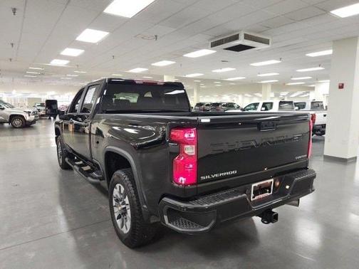 2025 Chevrolet Silverado 2500 Custom