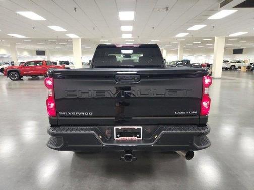 2025 Chevrolet Silverado 2500 Custom