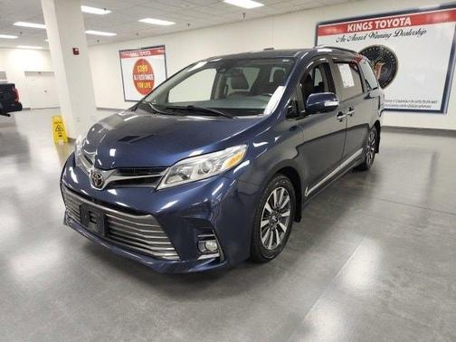 2019 Toyota Sienna Limited Premium