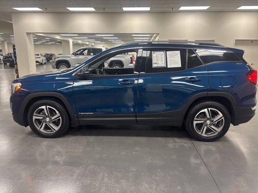 2021 GMC Terrain SLT