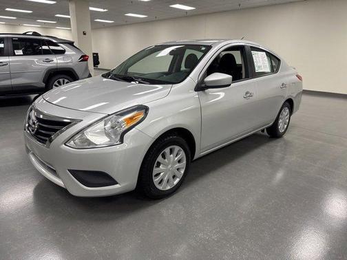 2015 Nissan Versa 1.6 SV