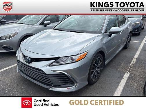 2021 Toyota Camry Hybrid XLE
