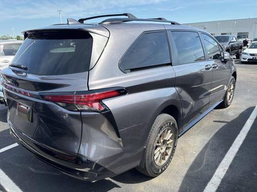 Predawn Gray Mica 2022 Toyota Sienna Platinum