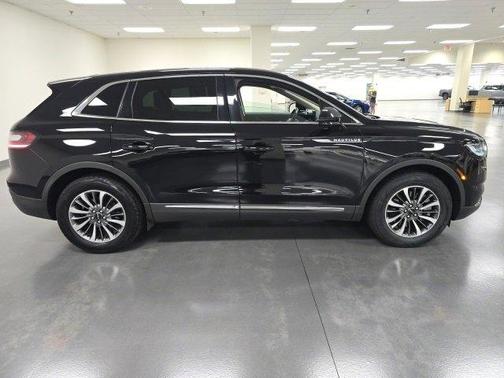 2021 Lincoln Nautilus Standard