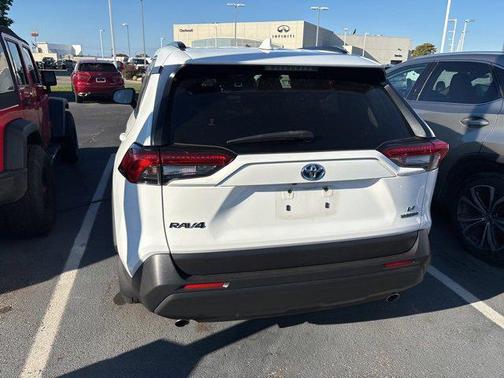 2019 Toyota RAV4 Hybrid LE