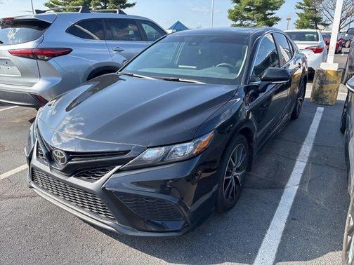 Midnight Black Metallic 2024 Toyota Camry SE