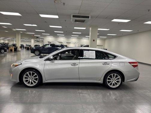 2013 Toyota Avalon XLE Premium