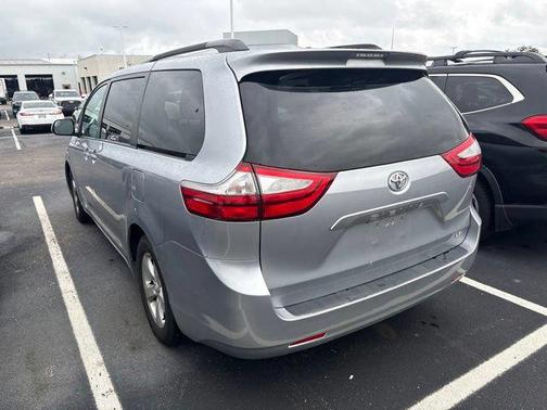 Silver Sky Metallic 2017 Toyota Sienna LE